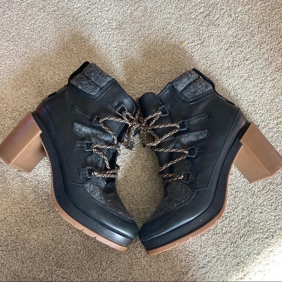 SOREL Brex Cozy Heel Lace Up Water Resistant Leather Chunky Heel Booties Sz 11 - Picture 3 of 8